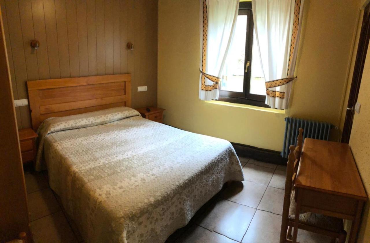 Hotel Sarao Escarrilla Dış mekan fotoğraf