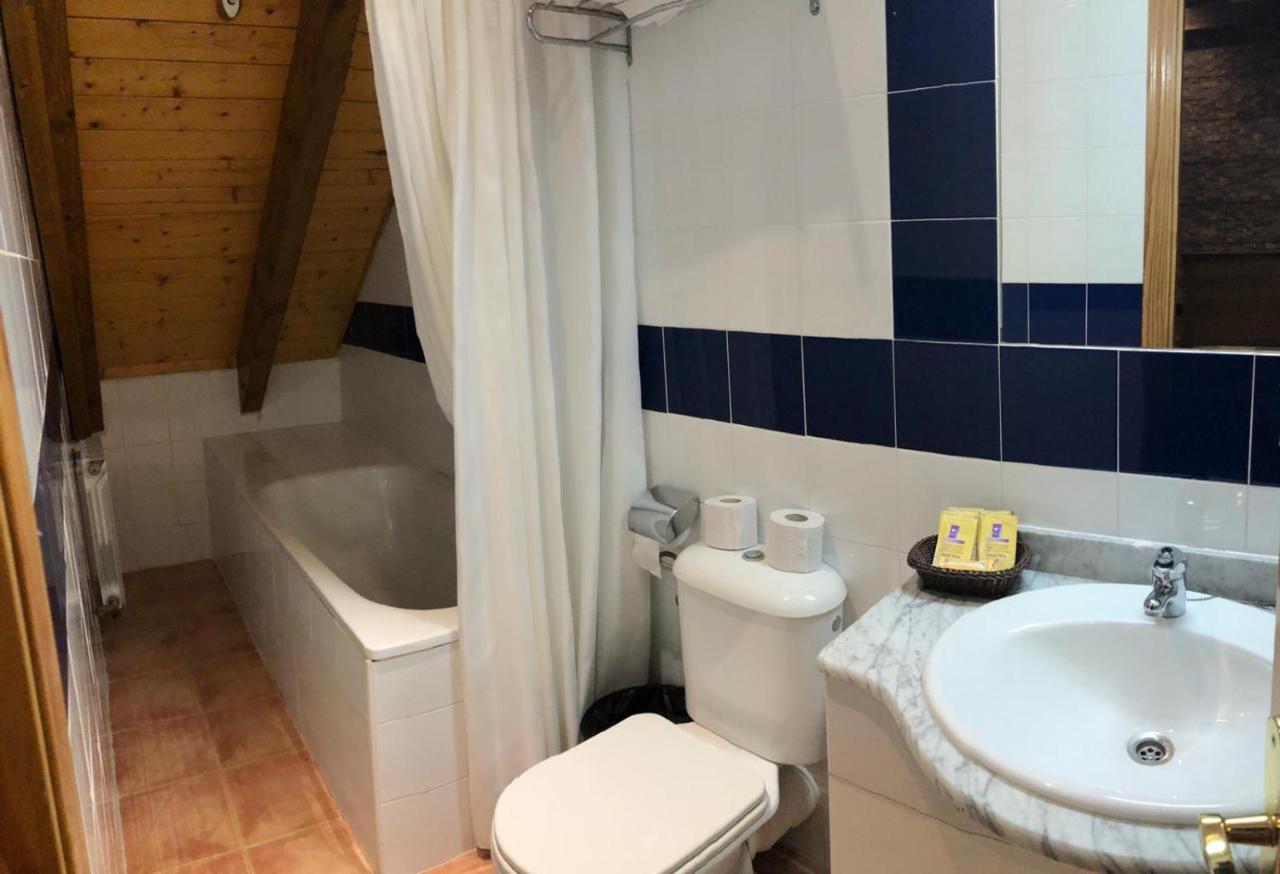 Hotel Sarao Escarrilla Dış mekan fotoğraf