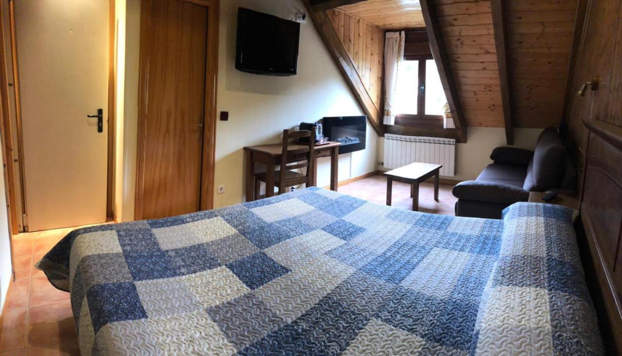 Hotel Sarao Escarrilla Dış mekan fotoğraf